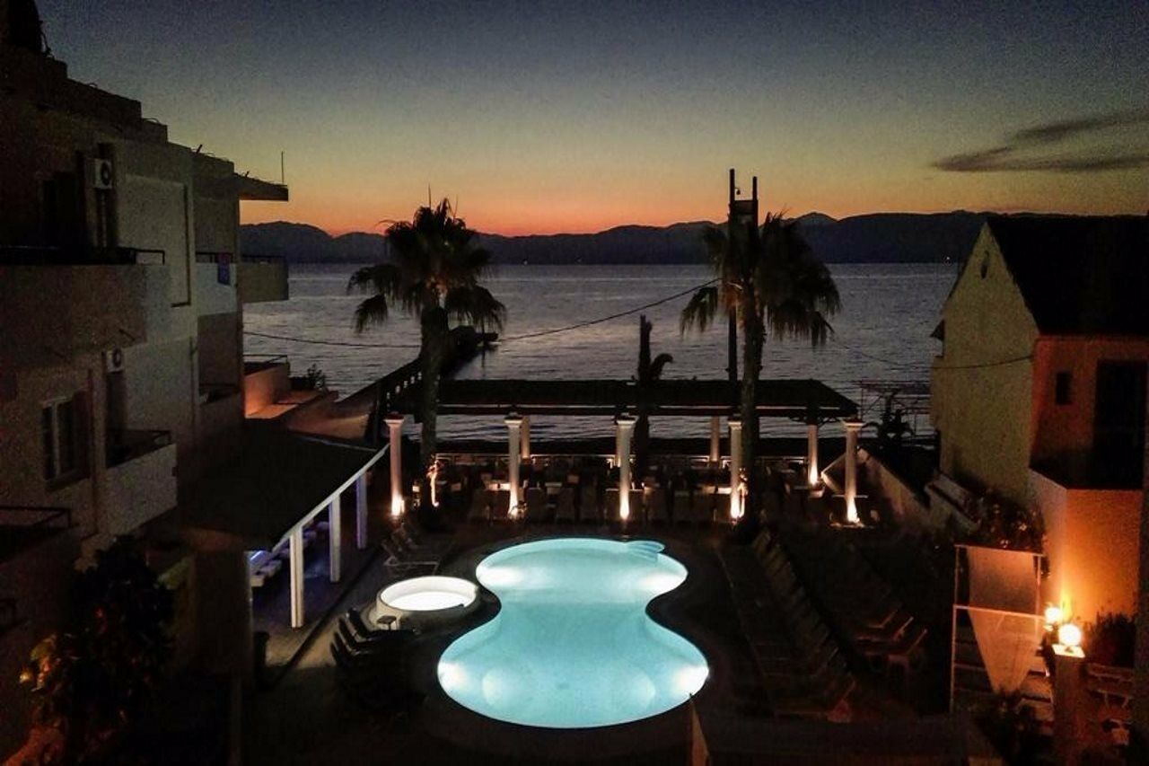 Quayside Village (adults Only) Hotel 2*